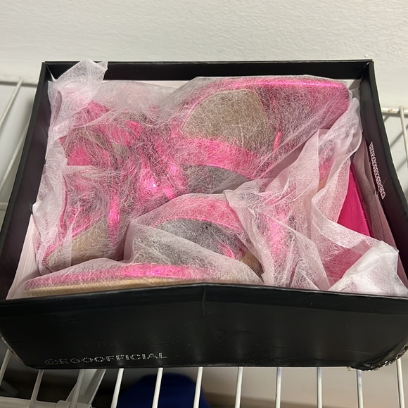 Pink Crocodile Block Heels - Picture 3 of 3